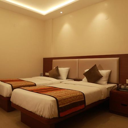 Serenity By Monarch, Baner Pune Meribel Village Екстер'єр фото