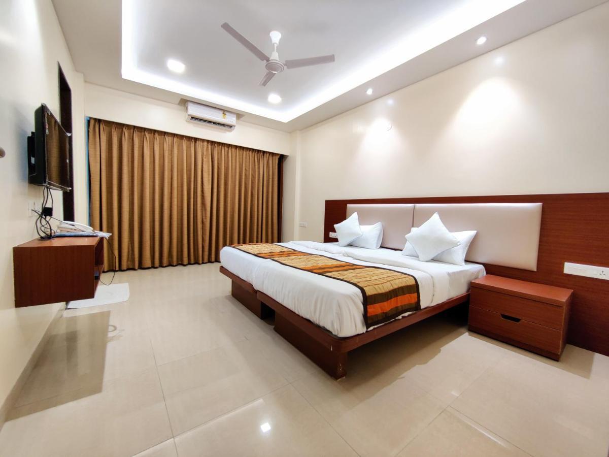 Serenity By Monarch, Baner Pune Meribel Village Екстер'єр фото