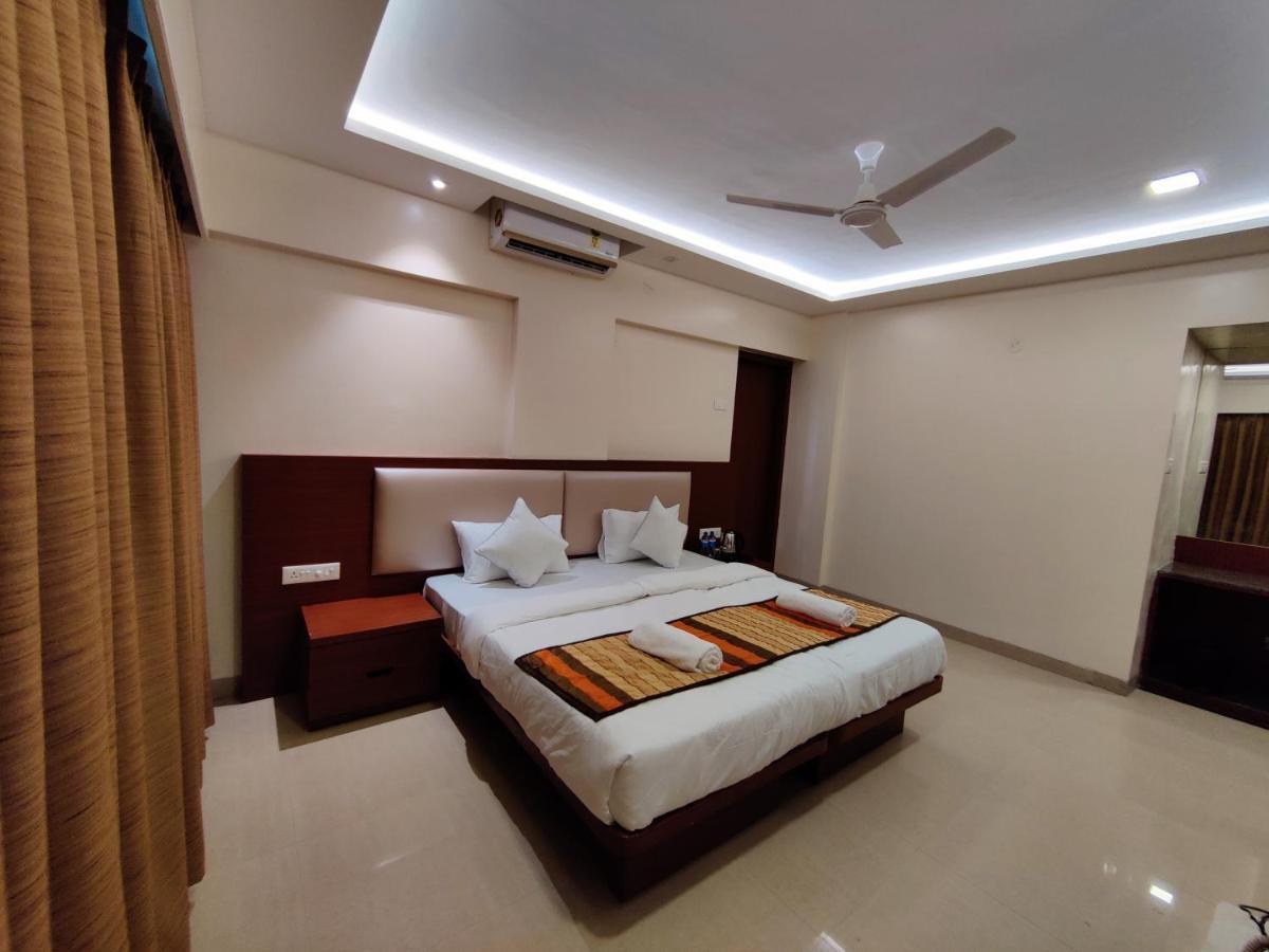 Serenity By Monarch, Baner Pune Meribel Village Екстер'єр фото