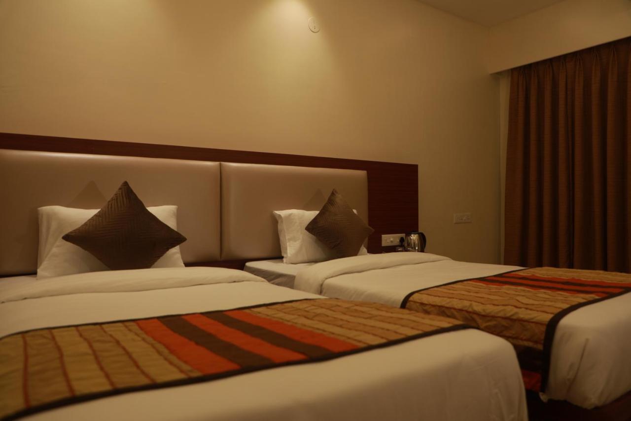 Serenity By Monarch, Baner Pune Meribel Village Екстер'єр фото