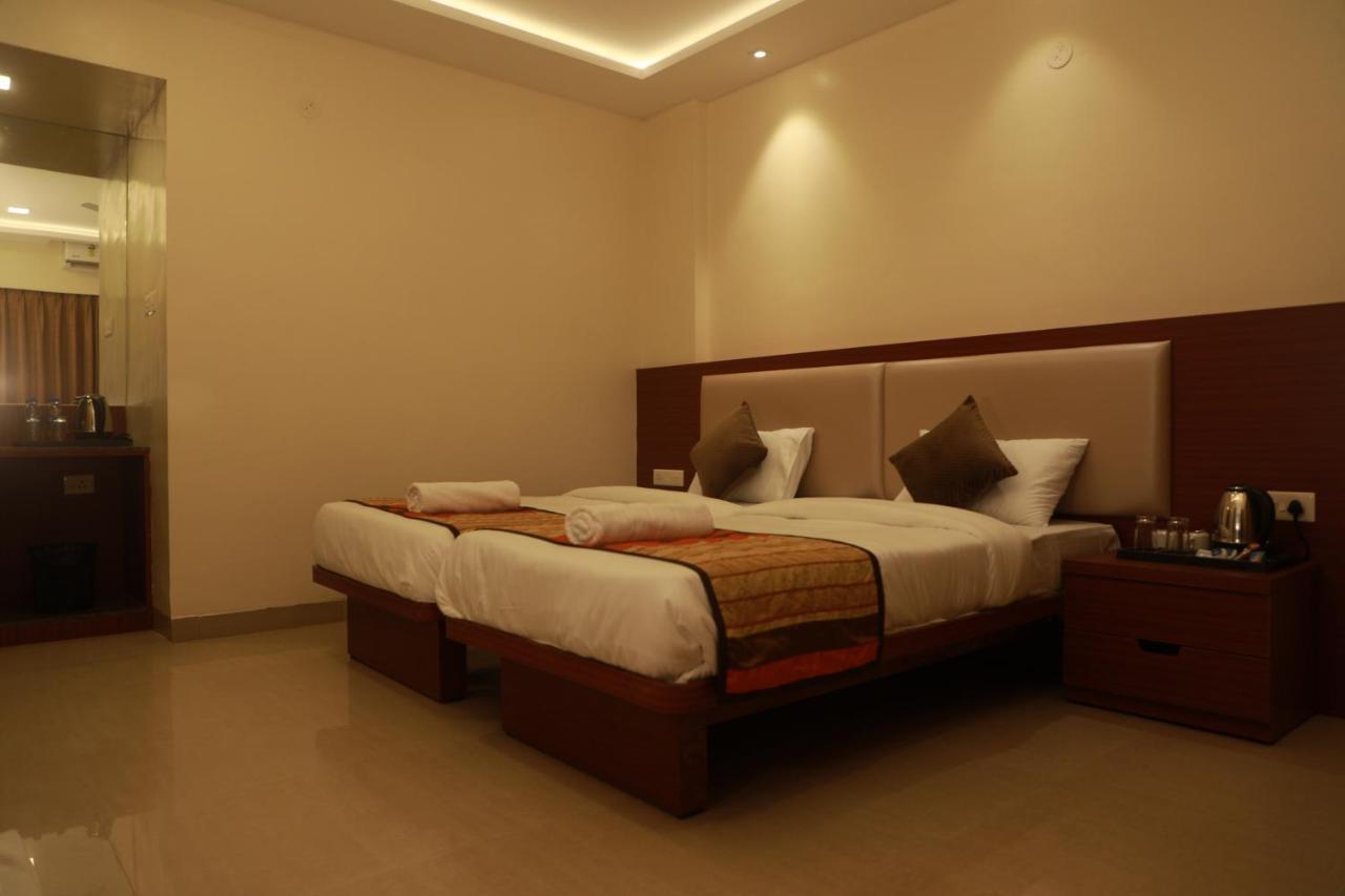 Serenity By Monarch, Baner Pune Meribel Village Екстер'єр фото