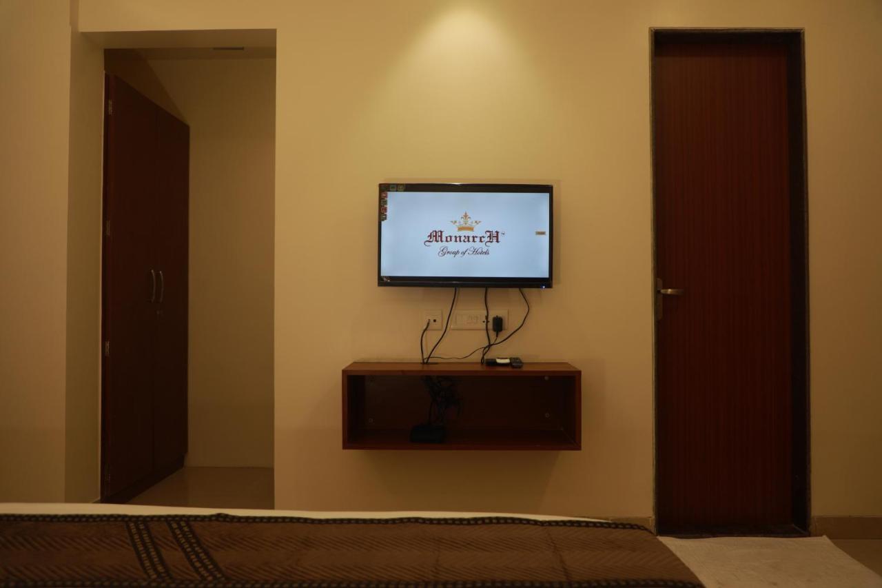 Serenity By Monarch, Baner Pune Meribel Village Екстер'єр фото