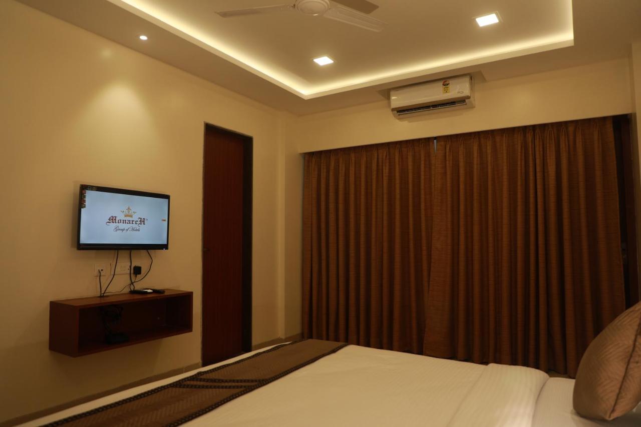 Serenity By Monarch, Baner Pune Meribel Village Екстер'єр фото