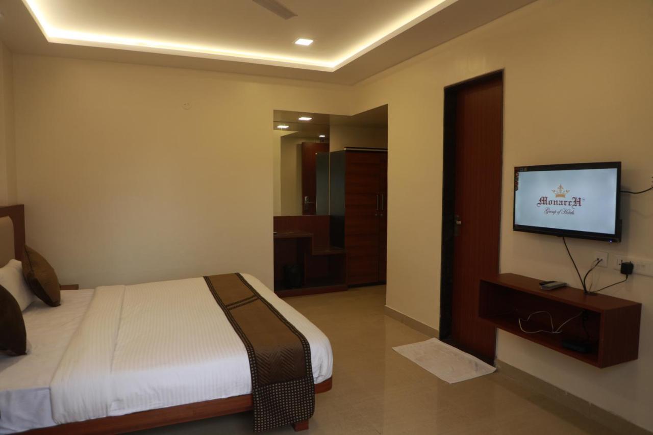 Serenity By Monarch, Baner Pune Meribel Village Екстер'єр фото